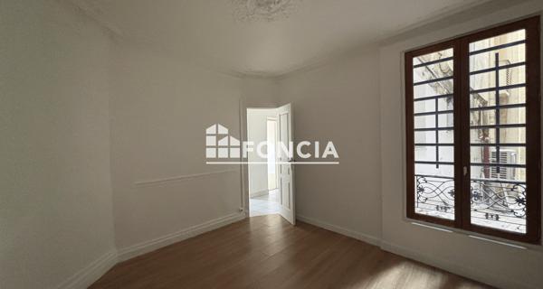 Location Appartement 3 pièces 48.52 m² - Paris 75009