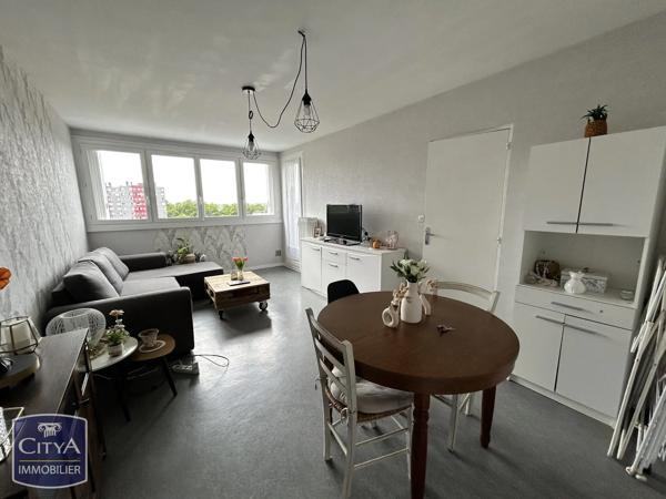 Appartement à vendre 4 pièces 78.85m² Allonnes (72700)