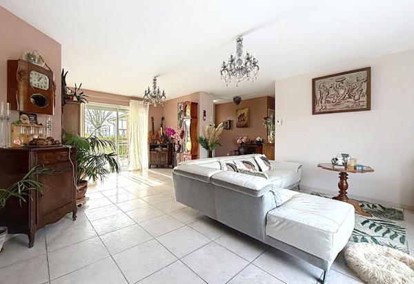 Maison de 133 m² au calme avec piscine sur un terrain de 1000 m² à Villebrumier