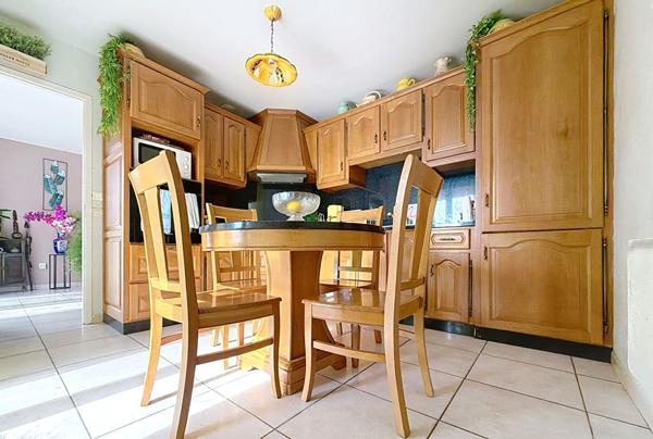 Maison de 133 m² au calme avec piscine sur un terrain de 1000 m² à Villebrumier