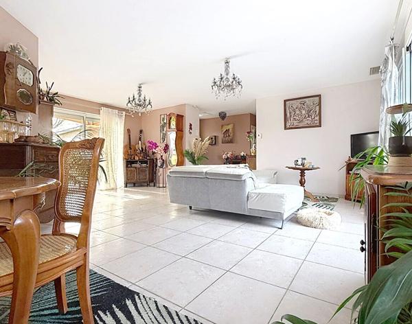 Maison de 133 m² au calme avec piscine sur un terrain de 1000 m² à Villebrumier