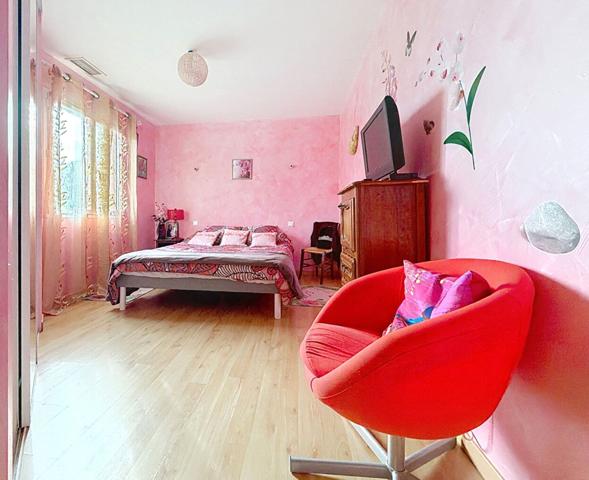 Maison de 133 m² au calme avec piscine sur un terrain de 1000 m² à Villebrumier