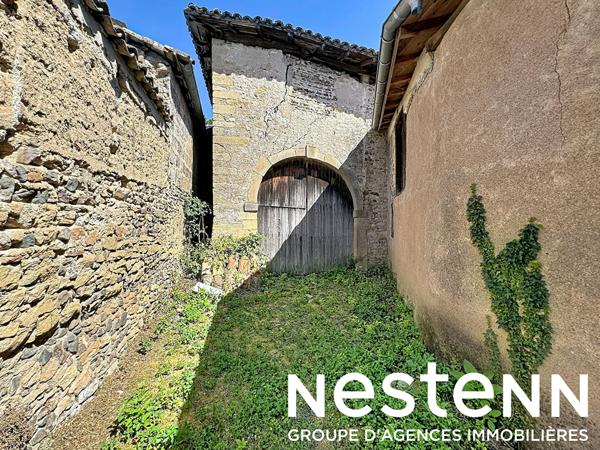 A VENDRE Corps de ferme à rénover 71570 ST SYMPHORIEN D' ANCELLES