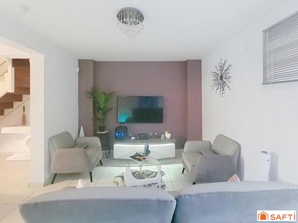 Maison à Trinité : vue mer imprenable et piscine