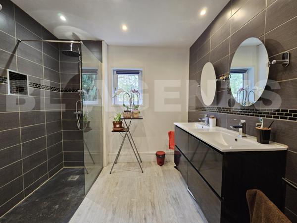 maison/villa 7 pièce(s) 177 m2