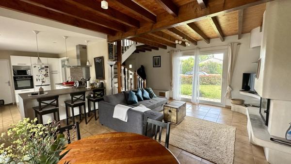 Dpt Gironde (33), à vendre MARTIGNAS SUR JALLE maison 141m² - Terrain 697m²