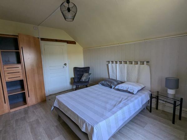 Appartement avec entrée indépendante, terrasse, terrain privatif et ga