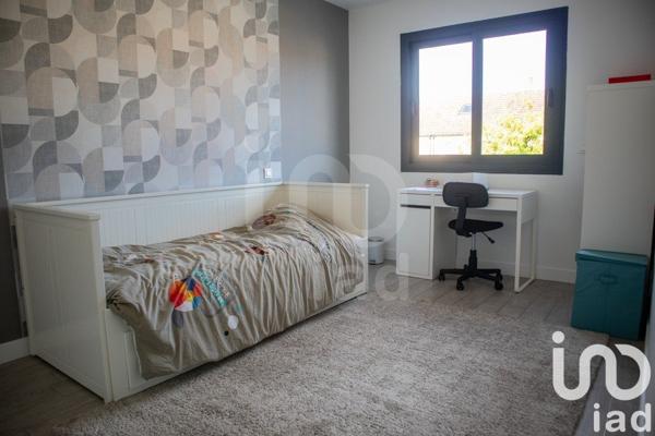 Maison 6 pièces de 130 m² à La Queue-en-Brie (94510)