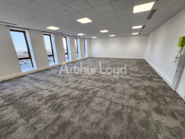 Bureaux neufs en location à Liévin accès BHNS et parking sécurisé