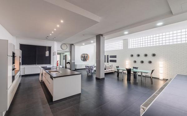 Appartement à vendre    4 pièces • 164 m2 Schiltigheim