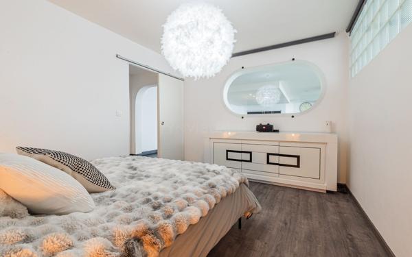 Appartement à vendre    4 pièces • 164 m2 Schiltigheim