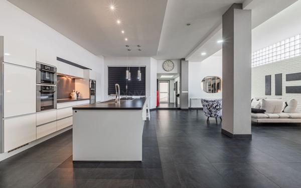 Appartement à vendre    4 pièces • 164 m2 Schiltigheim