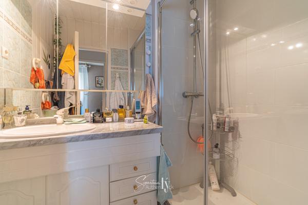 Appartement 5 pièces - 97 m² Exclusivité efficity