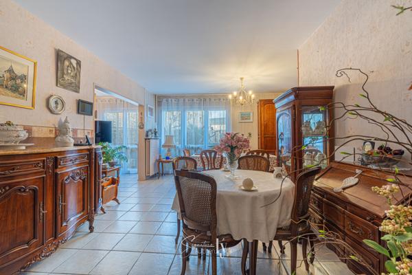 Appartement 5 pièces - 97 m² Exclusivité efficity