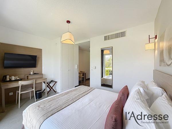 IDEAL INVESTISSEUR ! Beau studio dans résidence de TOURISME avec parking !