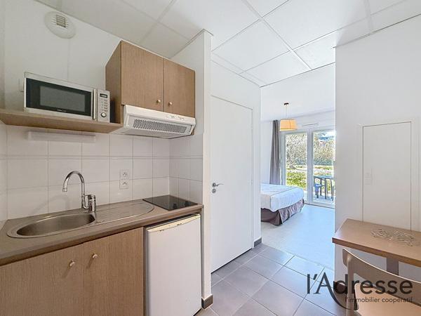 IDEAL INVESTISSEUR ! Beau studio dans résidence de TOURISME avec parking !