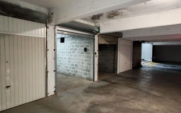 Stationnement à vendre    Lyon 8