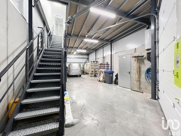 Local d’activité à vendre 208 m² Brie-Comte-Robert