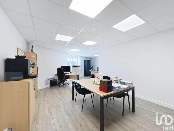 Local d’activité à vendre 208 m² Brie-Comte-Robert