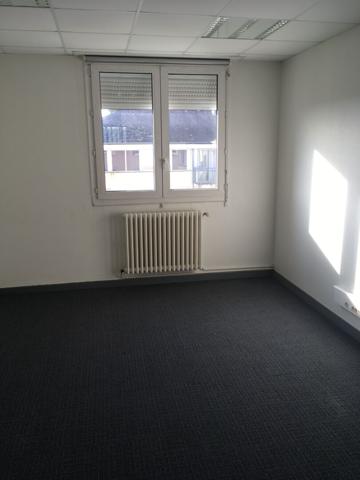 A LOUER - Proche LIMOGES CENTRE - Plateau de Bureaux 500 m²
