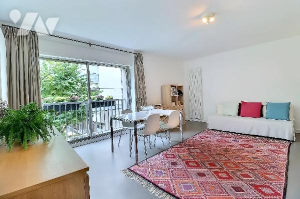 Paris 6e - Notre-Dame-des-Champs - Grand studio de 43,23 m² au calme sur jardin