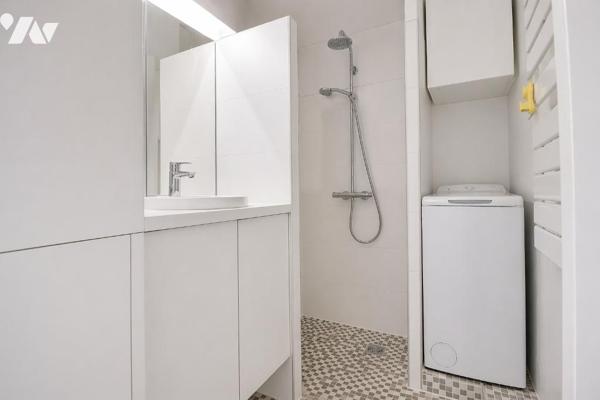 Paris 6e - Notre-Dame-des-Champs - Grand studio de 43,23 m² au calme sur jardin
