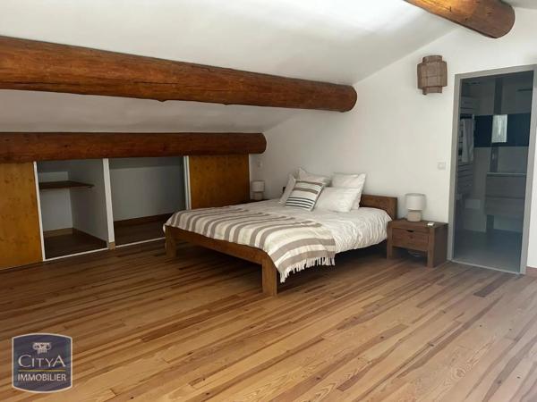 Appartement à louer 4 pièces 97.1m²