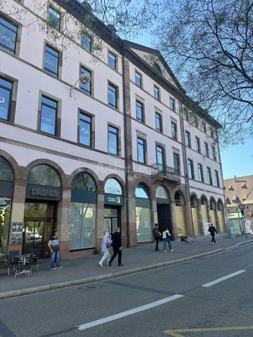 BUREAUX à VENDRE de 1289 m²