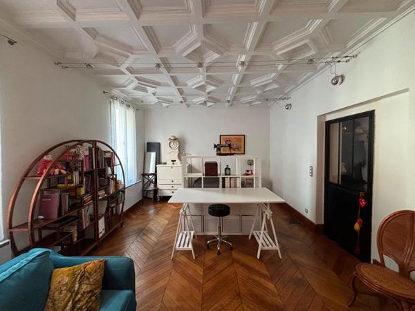 PORTE DE PARIS-APPARTEMENT TYPE LOFT DE 52m2