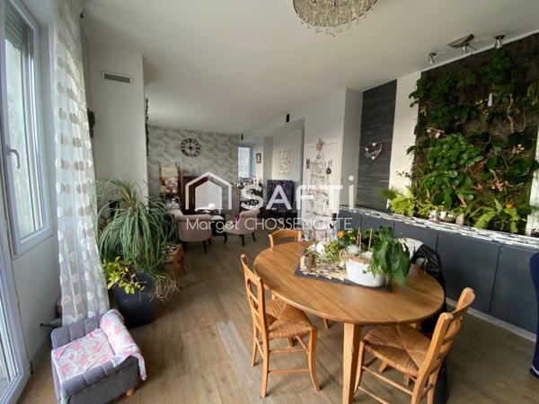 Maison de ville, 4 chambres, jardin et garage