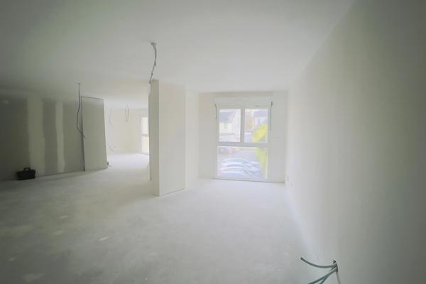 Finistère (29) – À vendre à Quimper hyper-centre, appartement T4 de 138 m² habitable - Parking privé.