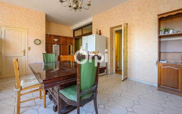 Maison à vendre    9 pièces • 274 m2 Douai