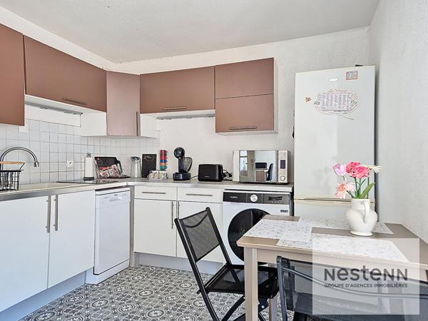 Fréjus plage, T2, 2 chambres, garage, calme, piscine