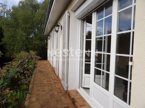 Maison composée de deux logements en un !! dans un Quartier calme et à deux pas du centre ville de LA FLECHE