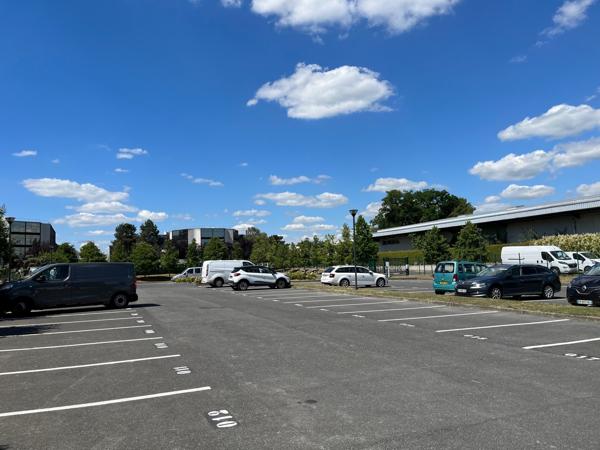Bureaux à louer à Argenteuil plateau lumineux avec terrasse privative