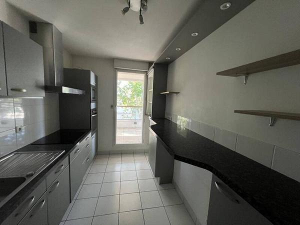 Appartement 4 pièces                                        - 44000 Nantes - Guist'hau Réf : 12071