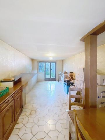 A SAVIGNY-SUR-ORGE - MAISON  DE 100M² HABITABLES SUR 350 M2  DE PARCELLE - SECTEUR CALME