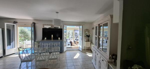 Très jolie maison alliant confort et tranquillité!