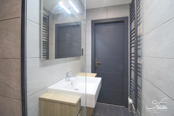 Appartement T3 en rez-de-chaussée à Barberaz (73000) avec balcon et cave