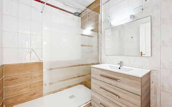 Appartement à vendre    3 pièces • 57,16 m2 Fréjus