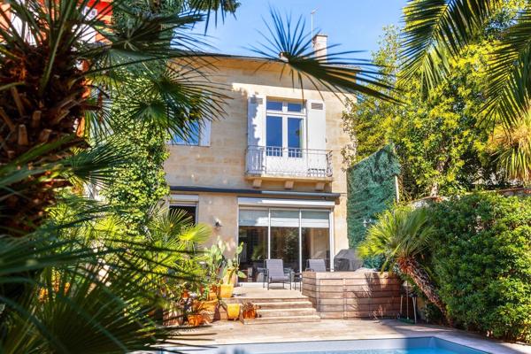 Vente Maison de luxe Bordeaux 9 Pièces 245 m²