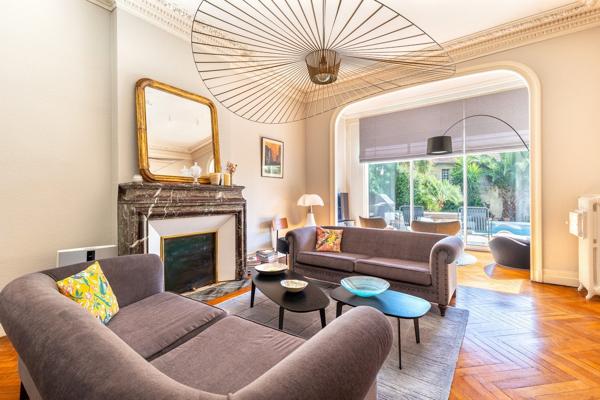 Vente Maison de luxe Bordeaux 9 Pièces 245 m²