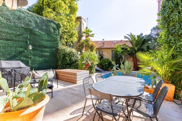 Vente Maison de luxe Bordeaux 9 Pièces 245 m²