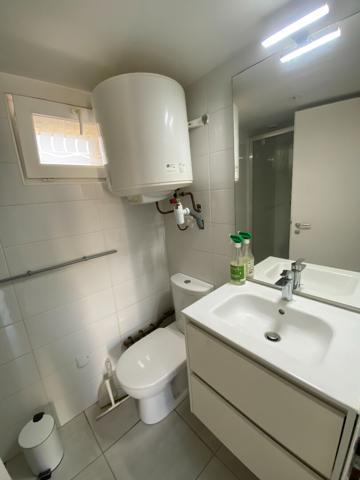 STUDIO MEUBLÉ AVEC COURETTE PRIVATIVE ? SAINT-COLOMBAN