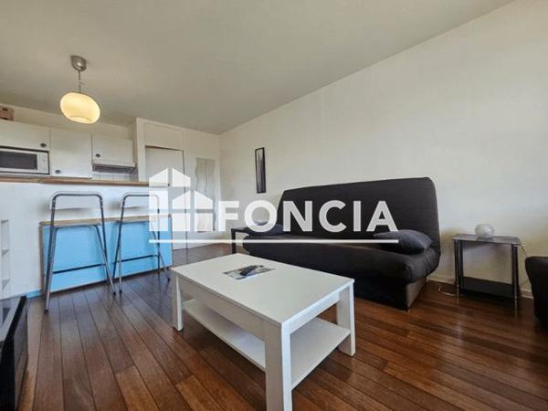 Location Studio meublé 29.6 m² - 45 AVENUE DU LAZARET La Rochelle 17000