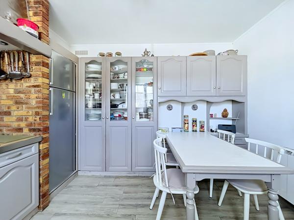 Maison
         6 pièces
        - 150 m² Exclusivité 420 000 € *
