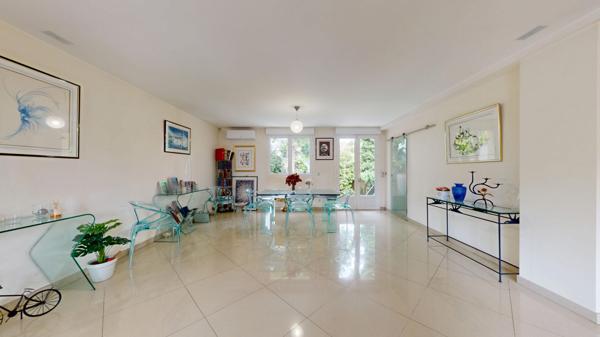 VILLEMOMBLE PETIT RAINCY MAISON FAMILIALE CONTEMPORAINE AVEC JARDIN ET GARAGE XXL 160 m2