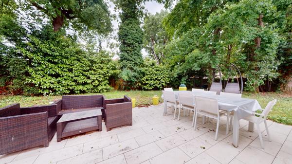 VILLEMOMBLE PETIT RAINCY MAISON FAMILIALE CONTEMPORAINE AVEC JARDIN ET GARAGE XXL 160 m2