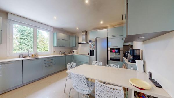 VILLEMOMBLE PETIT RAINCY MAISON FAMILIALE CONTEMPORAINE AVEC JARDIN ET GARAGE XXL 160 m2