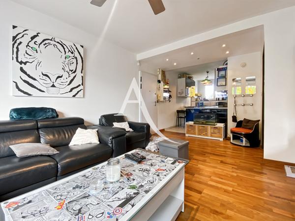 Appartement Bois D Arcy 5 pièce(s) 85 m2, 2 parkings.